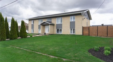 Commercial - Triplex or above - Saint-Flavien, Canada - Canada