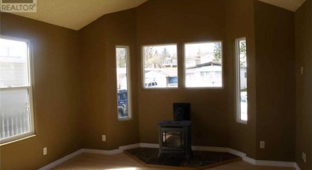 Residential - Single Family Home - Lacombe, Canada - Canada