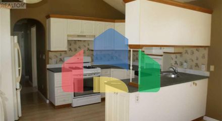 Residential - Single Family Home - Lacombe, Canada - Canada