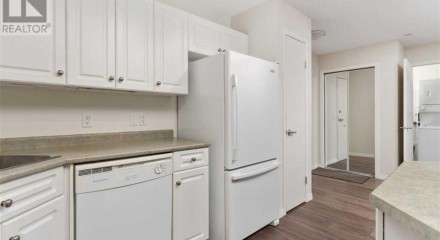 Residential - Condo/Apartment - Camrose, Canada - Canada