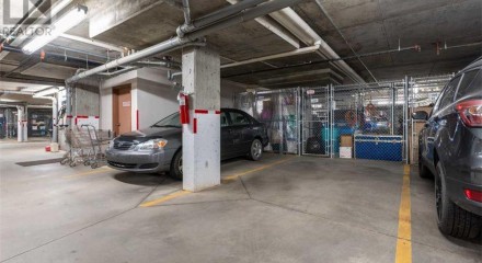 Residential - Condo/Apartment - Camrose, Canada - Canada