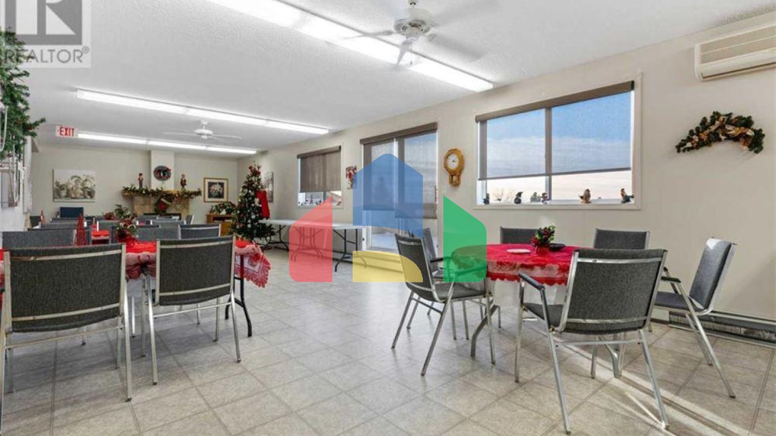 Residential - Condo/Apartment - Camrose, Canada - Canada