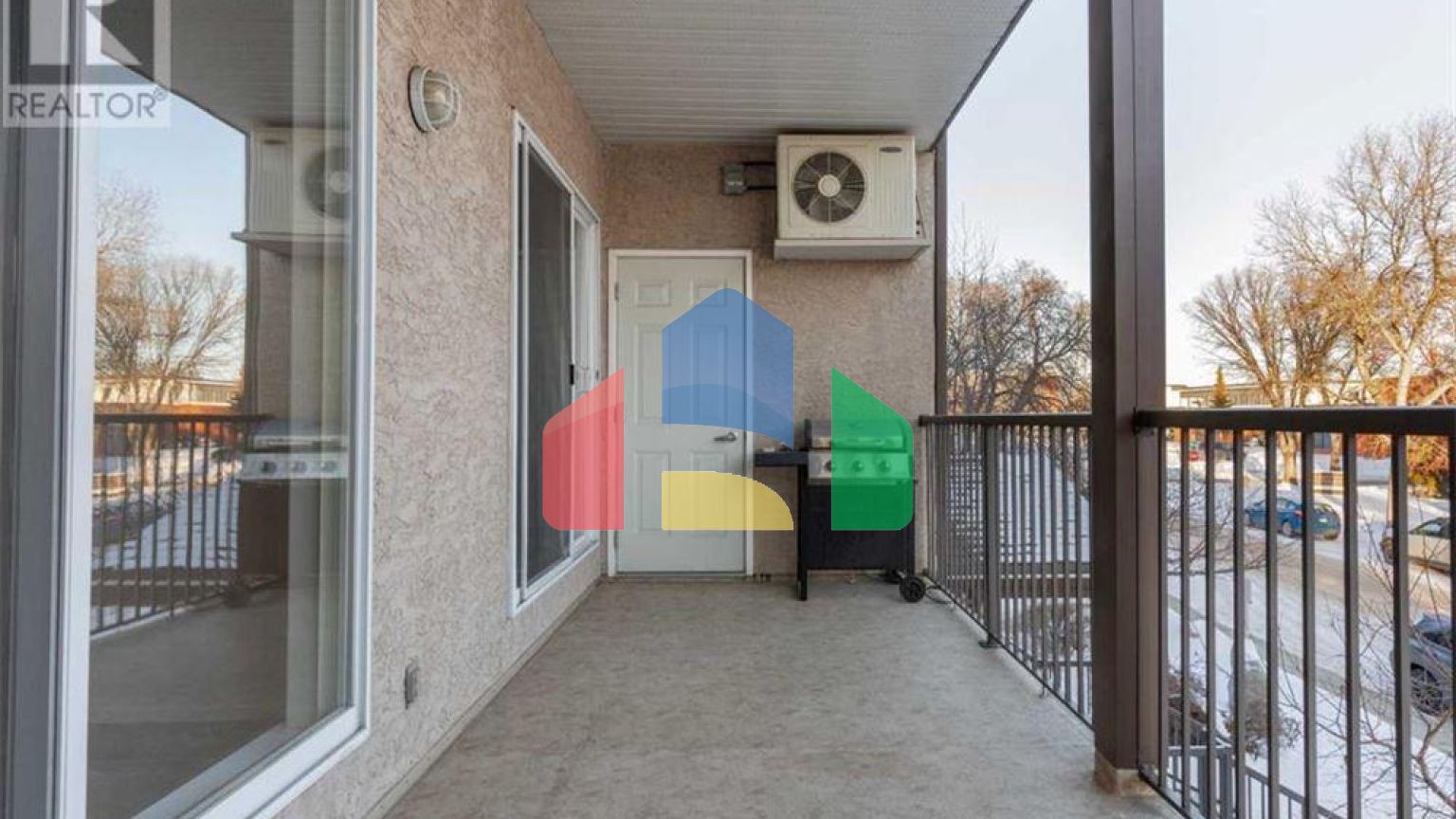 Residential - Condo/Apartment - Camrose, Canada - Canada