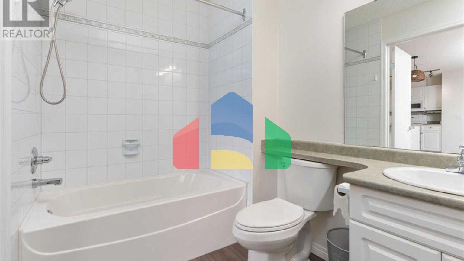 Residential - Condo/Apartment - Camrose, Canada - Canada