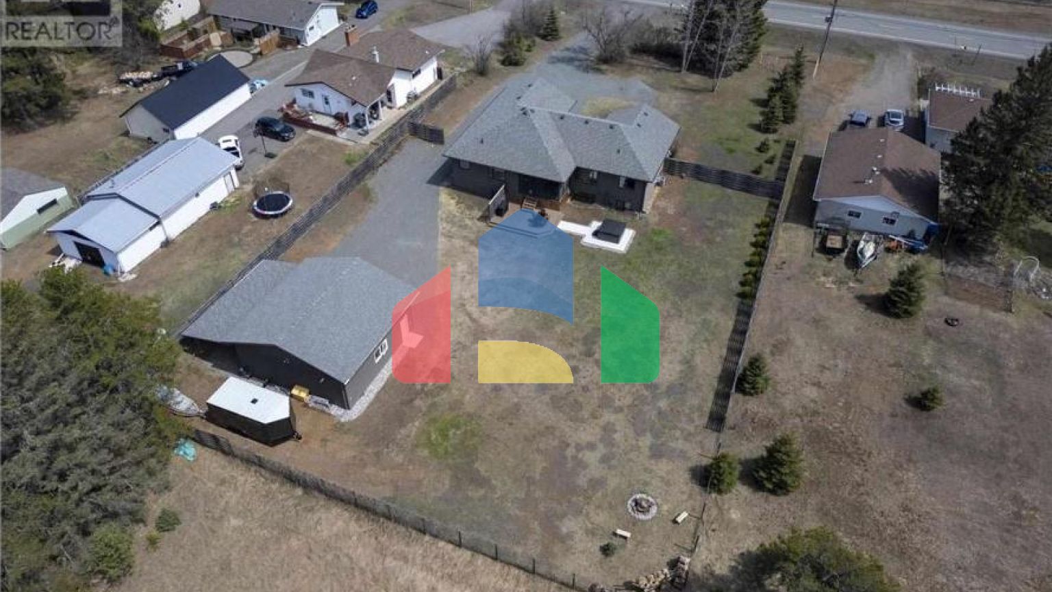 Residential - Single Family Home - Lyn, Canada - Canada