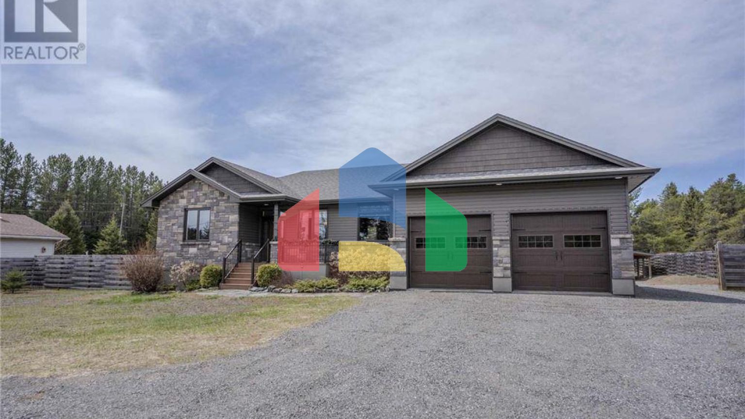 Residential - Single Family Home - Lyn, Canada - Canada