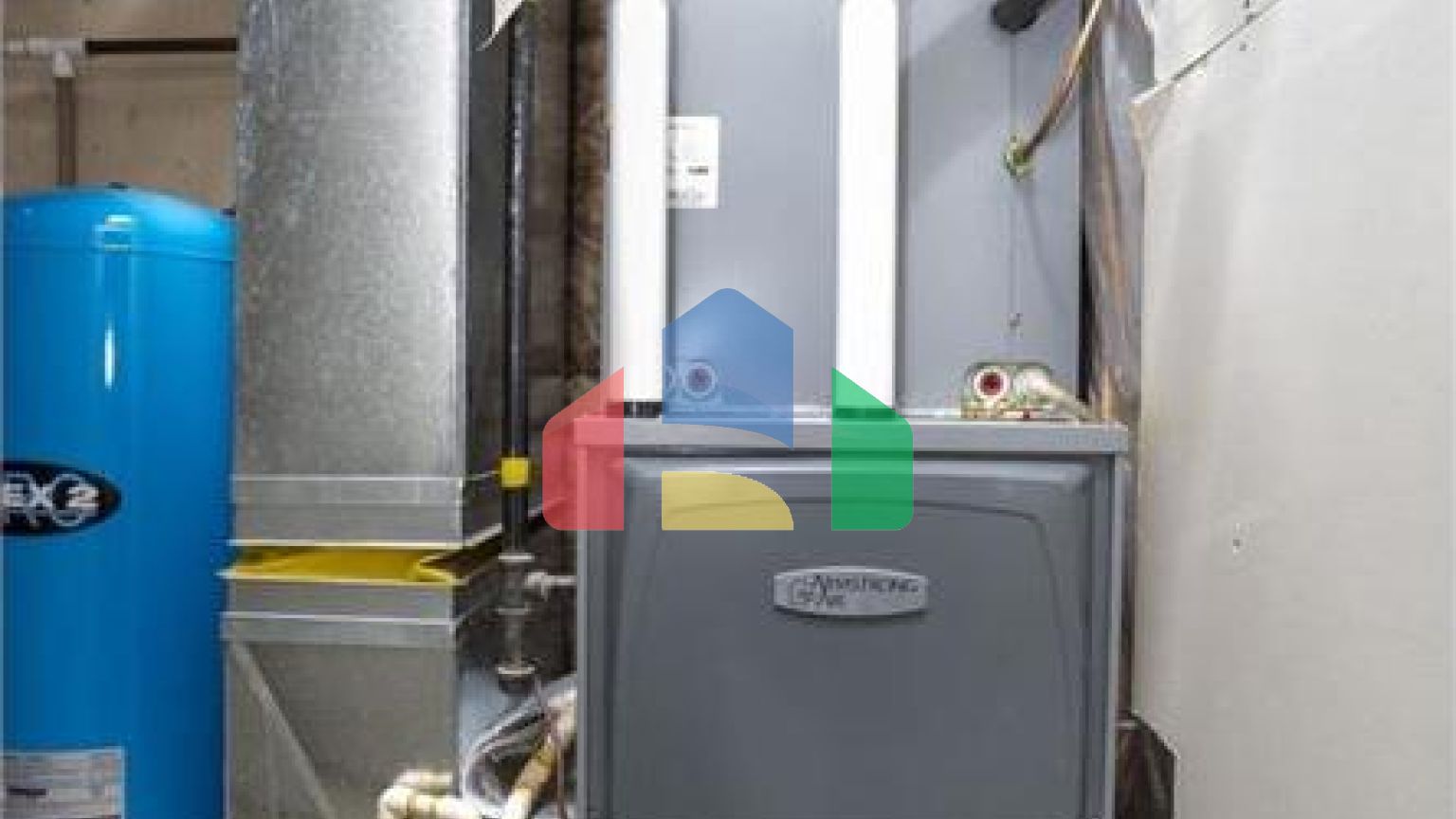 Residential - Single Family Home - Lyn, Canada - Canada