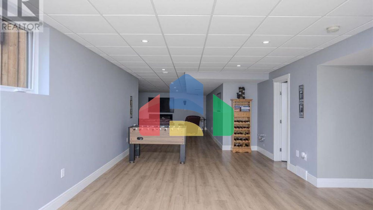 Residential - Single Family Home - Lyn, Canada - Canada