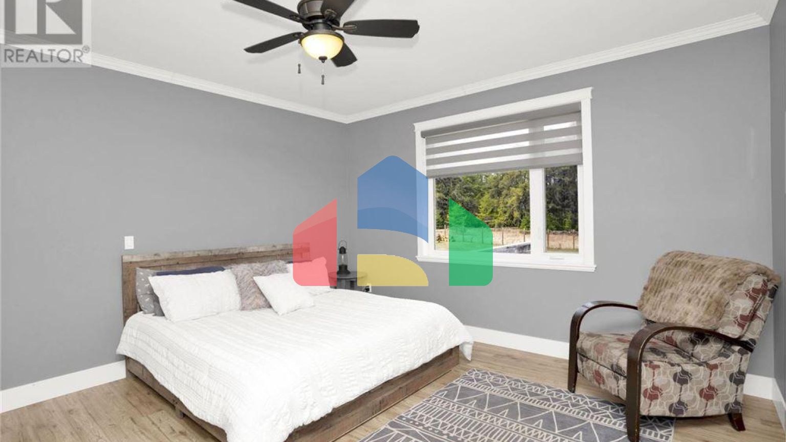 Residential - Single Family Home - Lyn, Canada - Canada