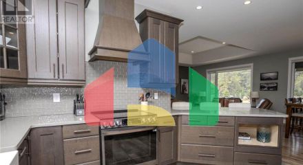 Residential - Single Family Home - Lyn, Canada - Canada