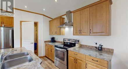 Residential - Single Family Home - Elkford, Canada - Canada