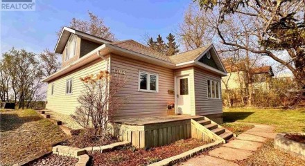 Residential - Single Family Home - Kenora, Canada - Canada