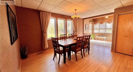 Residential - Single Family Home - Kenora, Canada - Canada