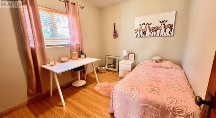 Residential - Single Family Home - Kenora, Canada - Canada