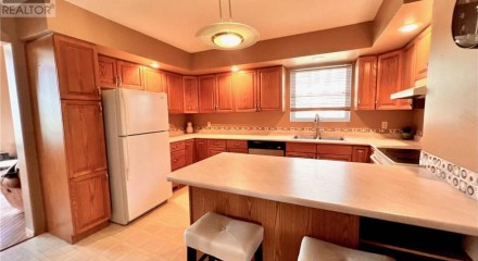 Residential - Single Family Home - Kenora, Canada - Canada