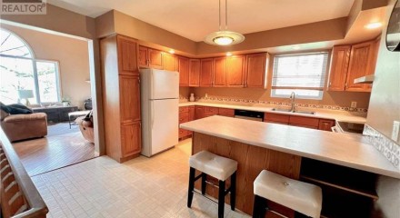 Residential - Single Family Home - Kenora, Canada - Canada