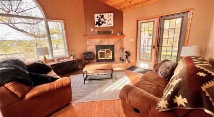 Residential - Single Family Home - Kenora, Canada - Canada