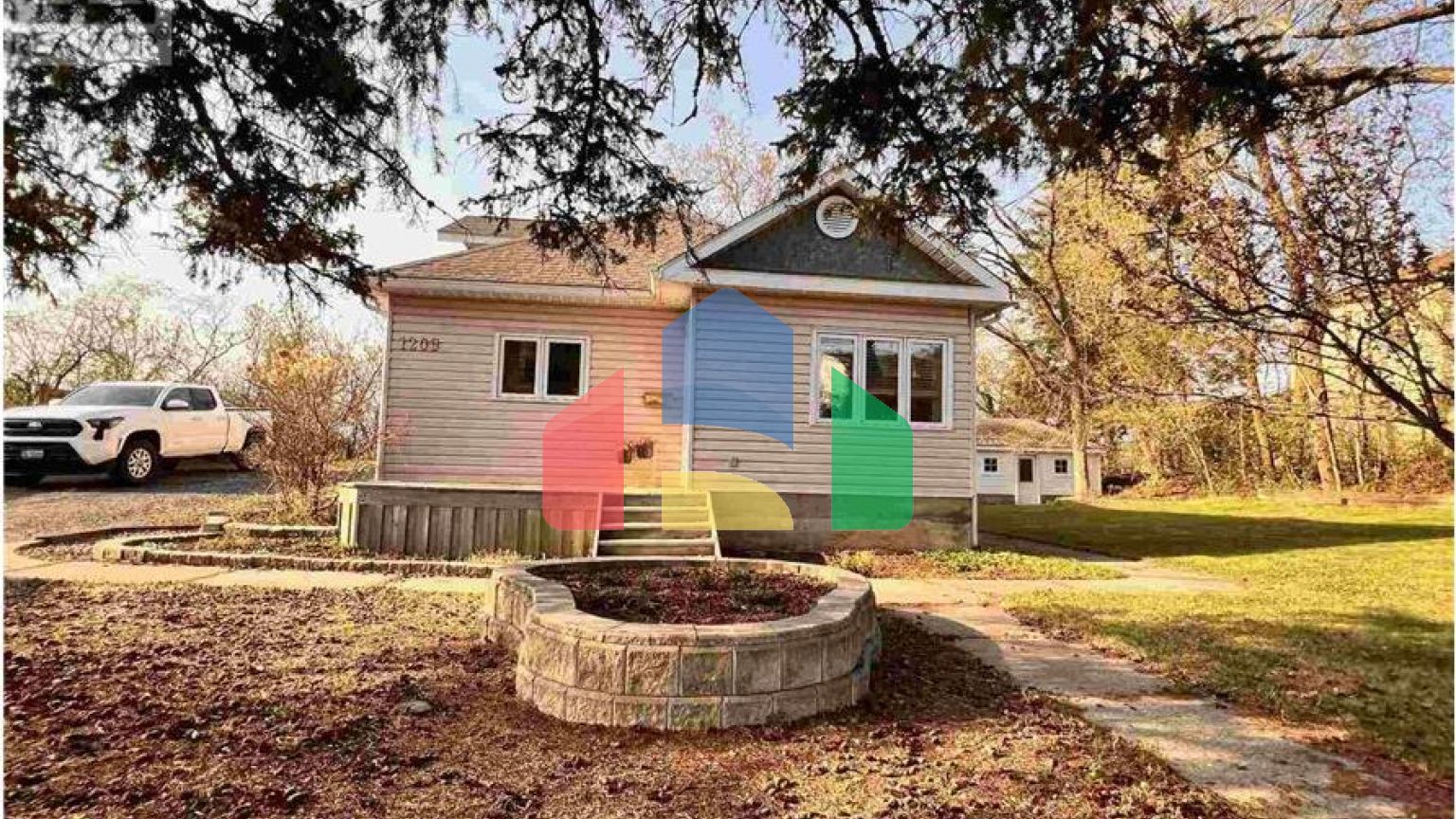 Residential - Single Family Home - Kenora, Canada - Canada