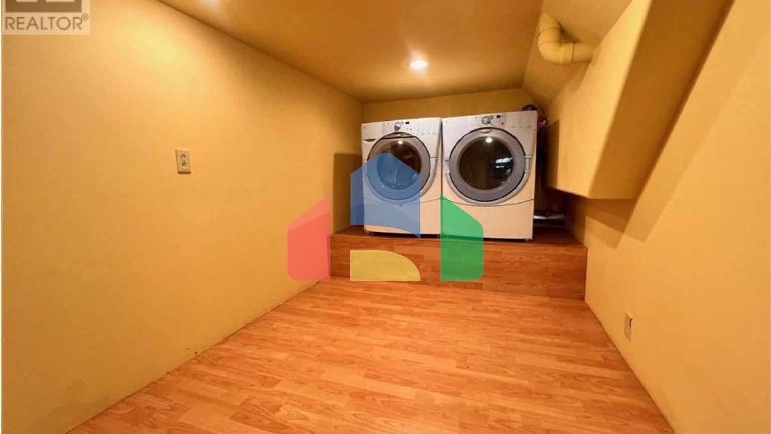 Residential - Single Family Home - Kenora, Canada - Canada