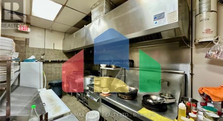 Commercial - Commercial/Retail - Aurora, Canada - Canada
