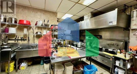 Commercial - Commercial/Retail - Aurora, Canada - Canada