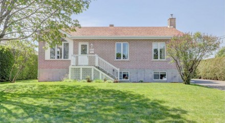 Residential - Bungalow - Saint-Thomas-d'Aquin, Canada - Canada
