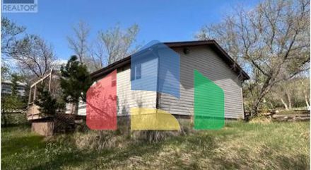 Residential - Single Family Home - Buffalo Pound Lake, Canada - Canada