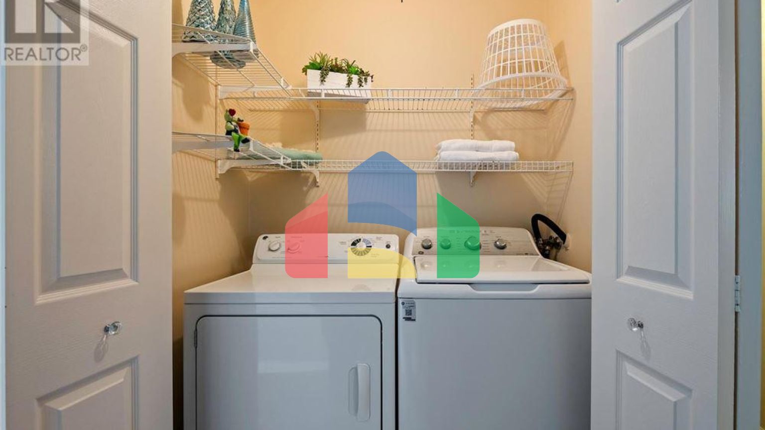 Residential - Single Family Home - Southgate, Canada - Canada