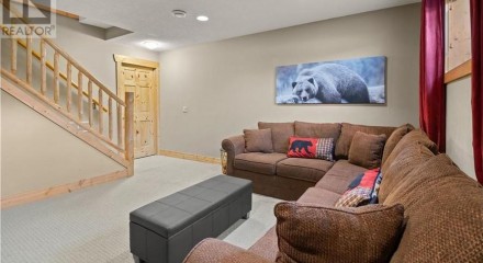 Residential - Single Family Home - Edgewater, Canada - Canada