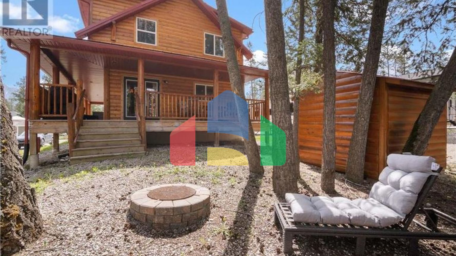 Residential - Single Family Home - Edgewater, Canada - Canada