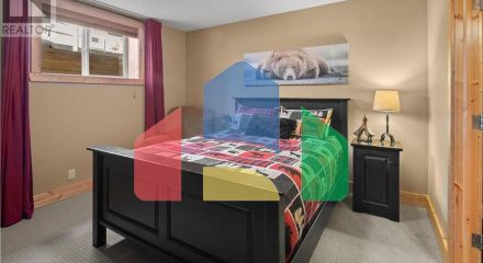 Residential - Single Family Home - Edgewater, Canada - Canada