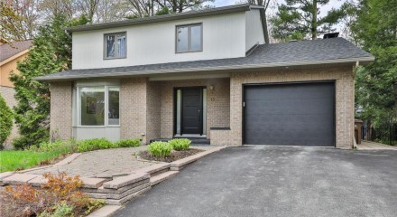 Residential - Two Level House - Lorraine, Canada - Canada