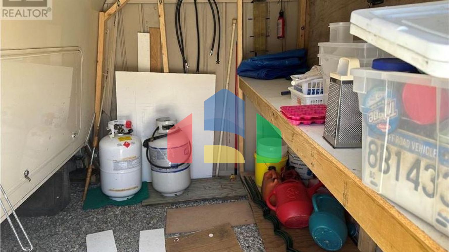 Residential - Condo/Apartment - Balfour, Canada - Canada