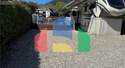 Residential - Condo/Apartment - Balfour, Canada - Canada