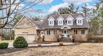 Residential - Single Family Home - Midhurst, Canada - Canada