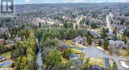 Residential - Single Family Home - Midhurst, Canada - Canada