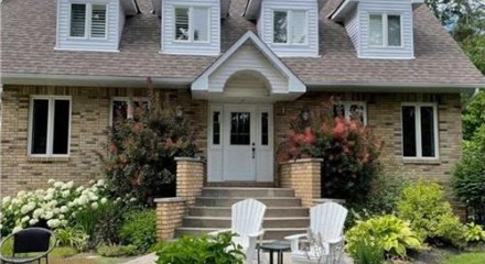 Residential - Single Family Home - Midhurst, Canada - Canada