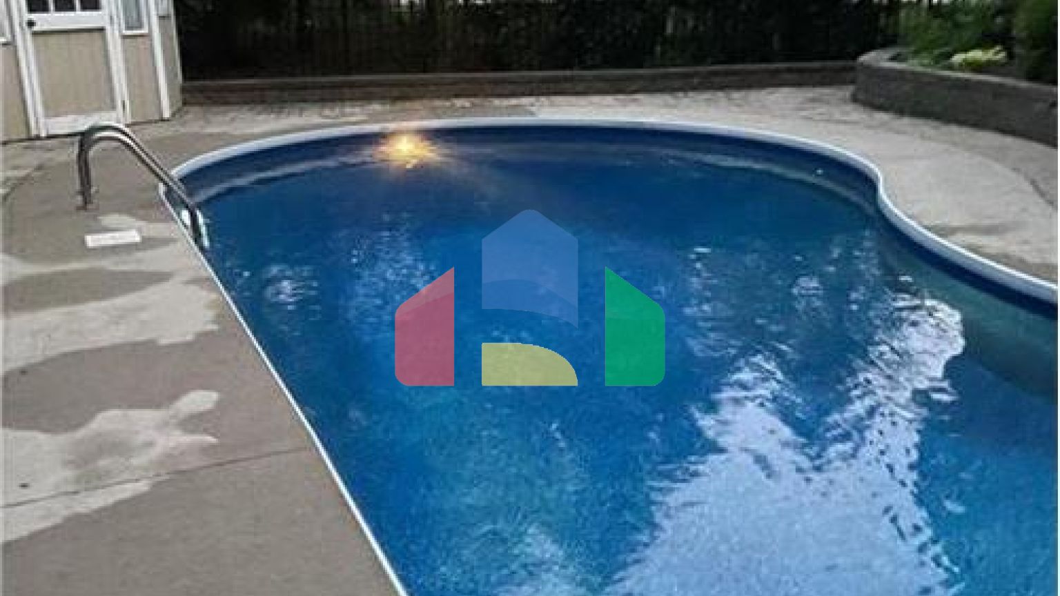 Residential - Single Family Home - Midhurst, Canada - Canada