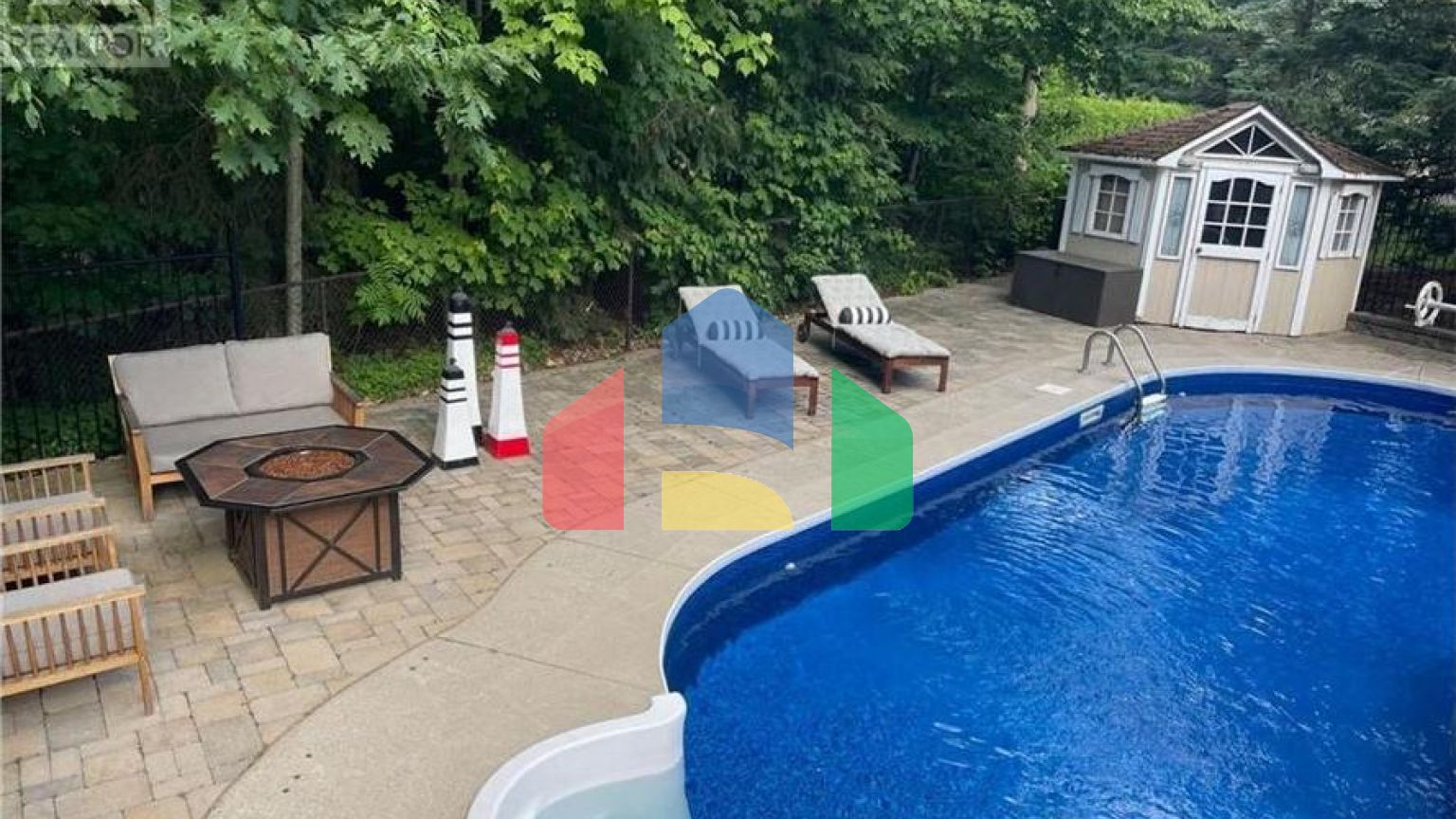 Residential - Single Family Home - Midhurst, Canada - Canada