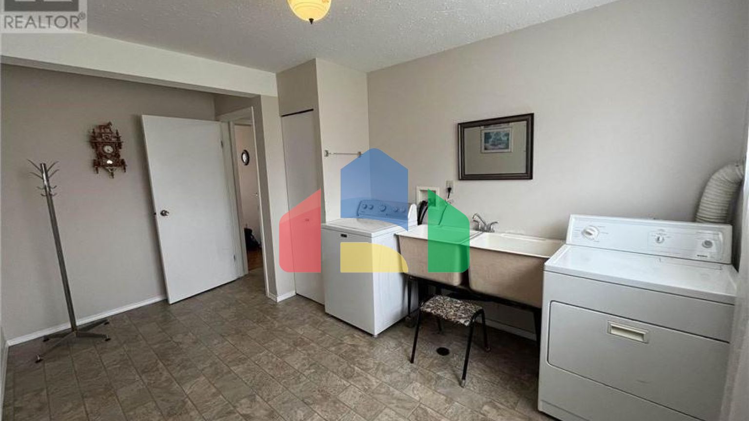 Residential - Single Family Home - Terrace, Canada - Canada