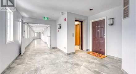 Residential - Condo/Apartment - Point Edward, Canada - Canada