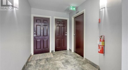 Residential - Condo/Apartment - Point Edward, Canada - Canada
