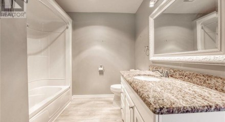 Residential - Condo/Apartment - Point Edward, Canada - Canada