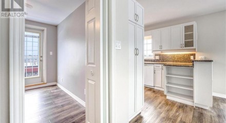 Residential - Condo/Apartment - Point Edward, Canada - Canada