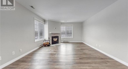 Residential - Condo/Apartment - Point Edward, Canada - Canada