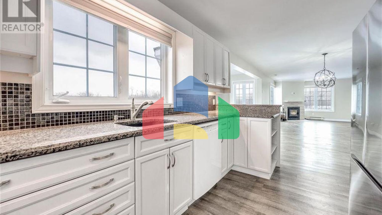 Residential - Condo/Apartment - Point Edward, Canada - Canada