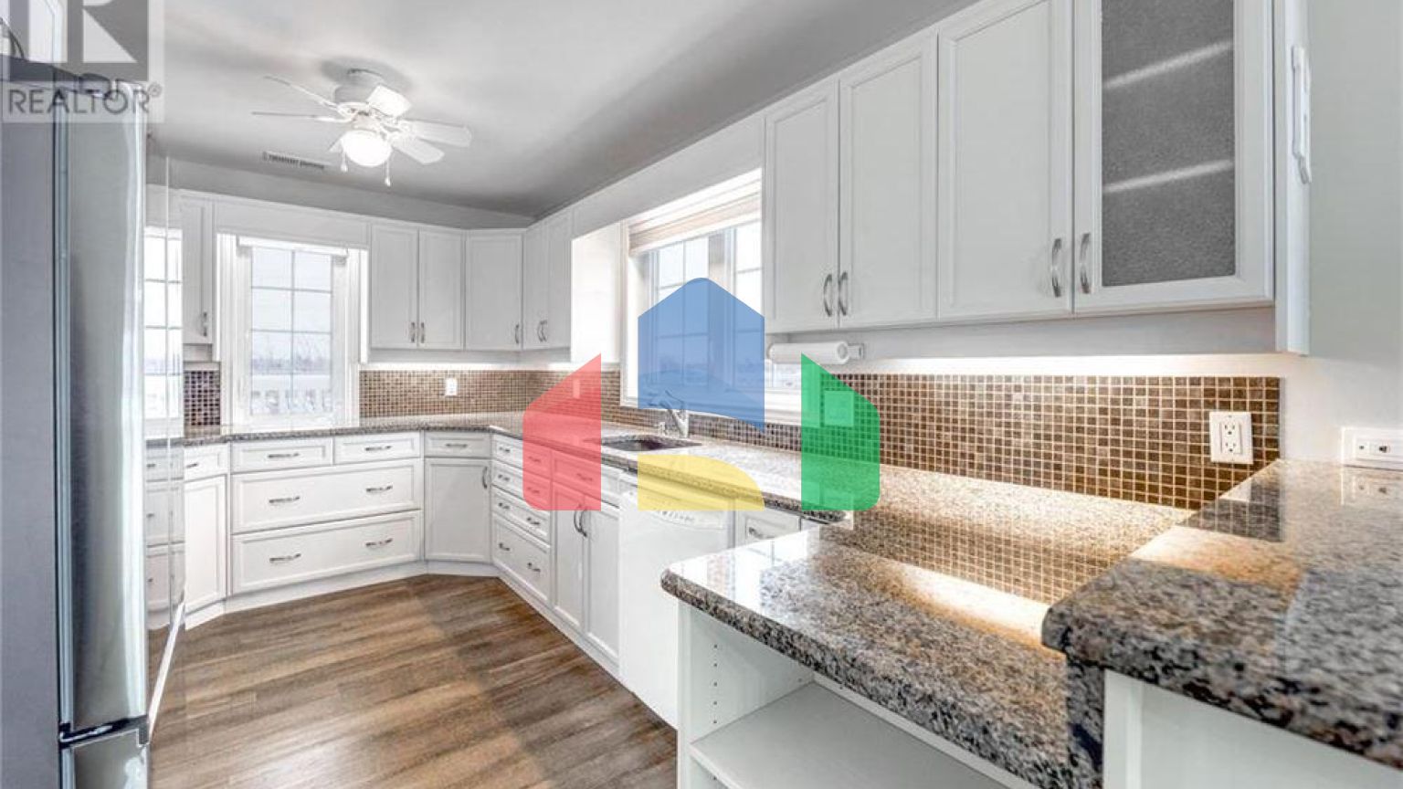 Residential - Condo/Apartment - Point Edward, Canada - Canada