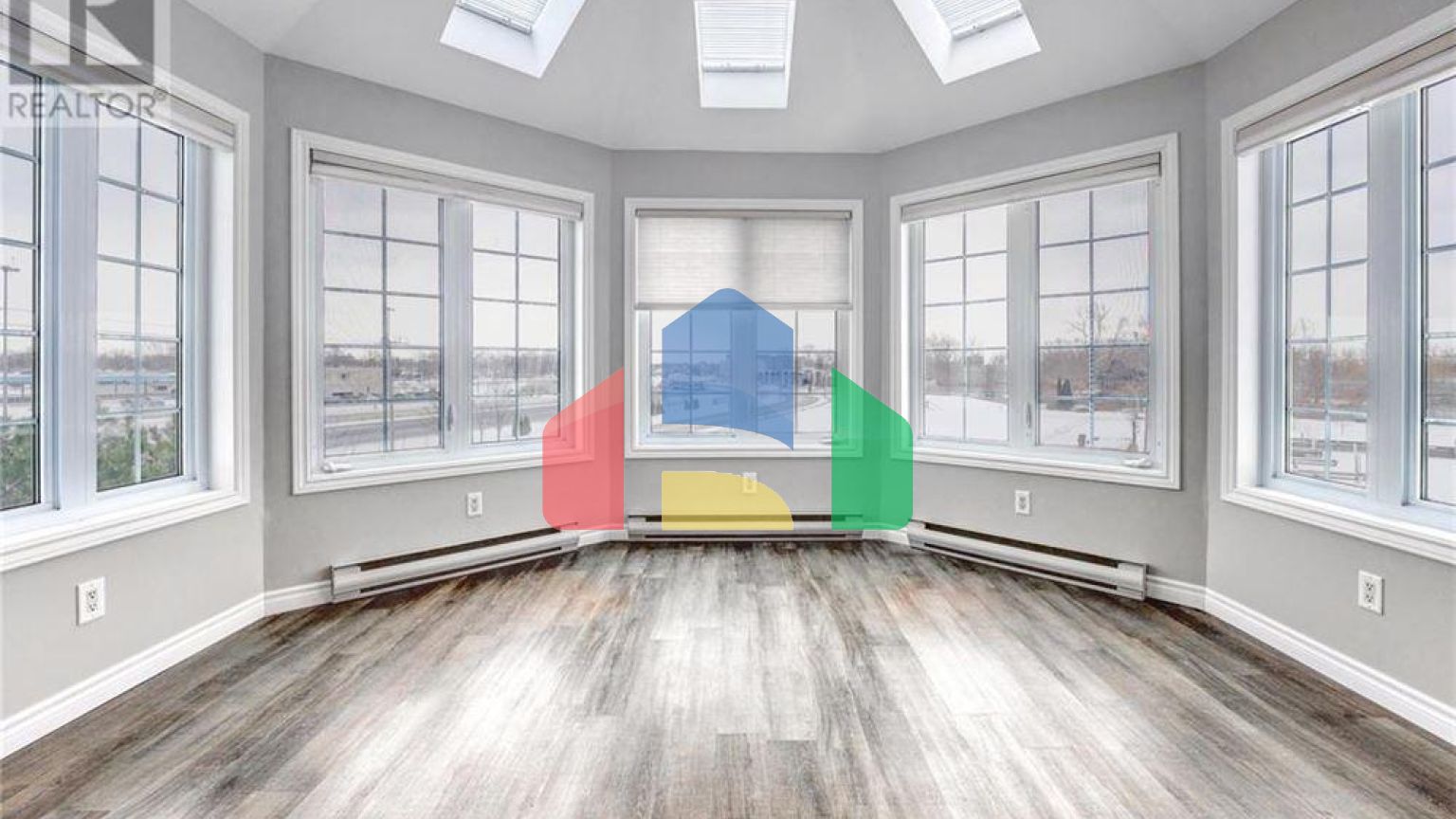 Residential - Condo/Apartment - Point Edward, Canada - Canada