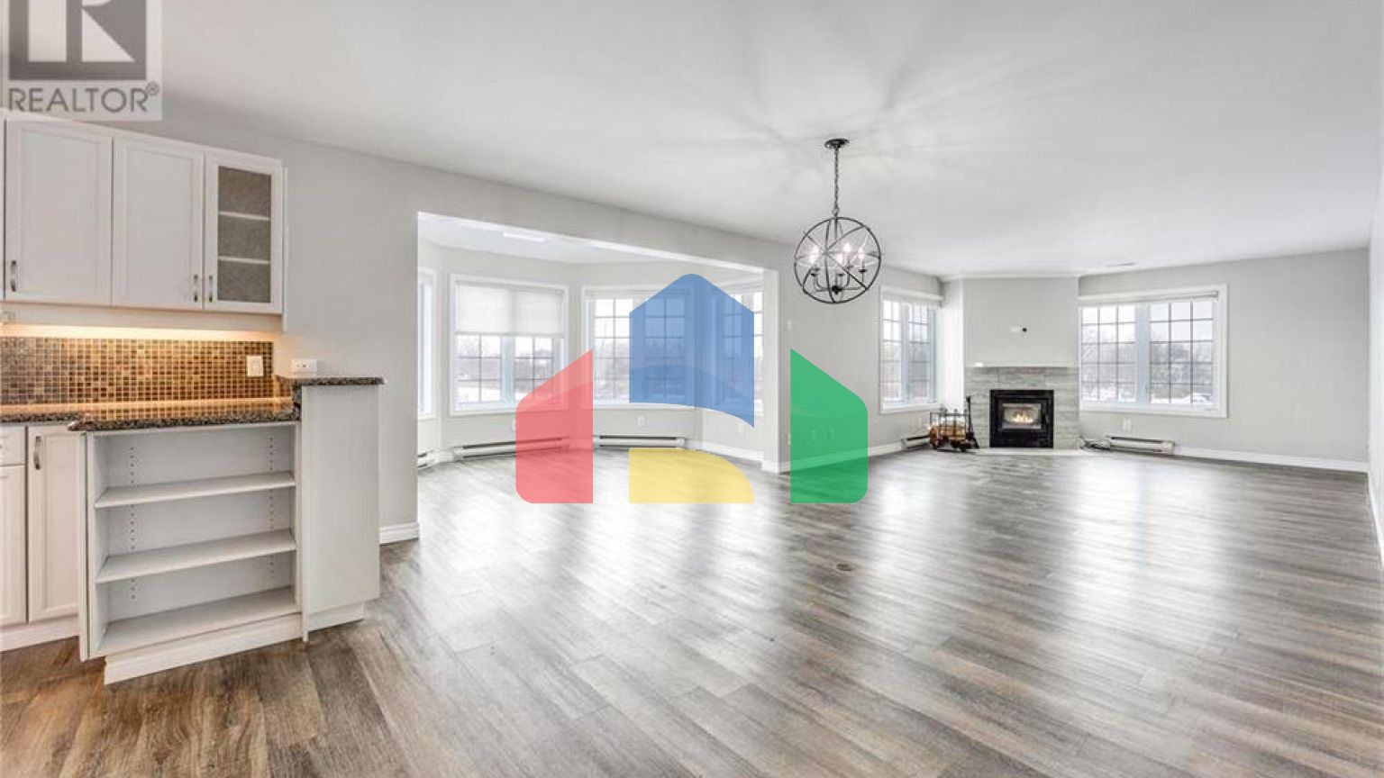 Residential - Condo/Apartment - Point Edward, Canada - Canada