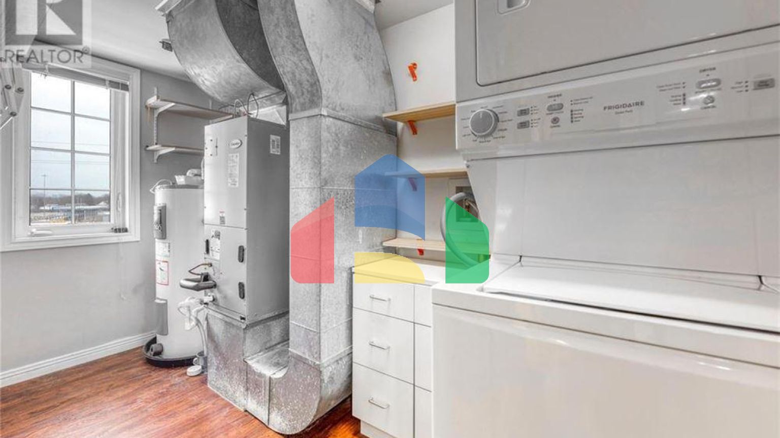 Residential - Condo/Apartment - Point Edward, Canada - Canada